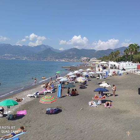 Holiday Home Casa Vacanze Salerno Kültér fotó